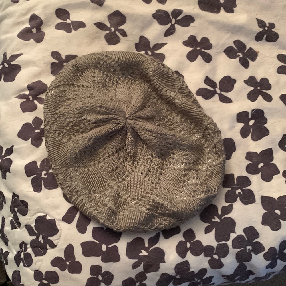 Summer time grey Bennie